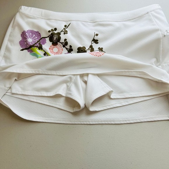 Athleta Womens Chase Athletic Skort size L White Floral Zip Pocket Stretchy - Picture 5 of 7